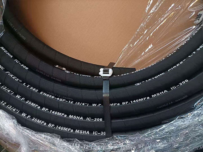 高压油管布纹面和光面区别和优劣势