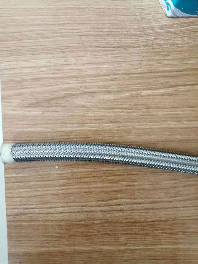 UPE和PTFE：化工行业的双璧，让液压油管运行更顺畅